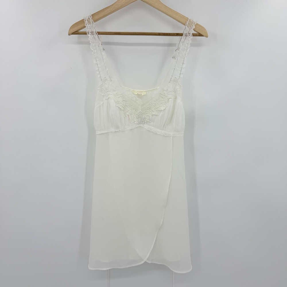 Flora Womens‎ Y2K White Lace Trim Babydoll Chemise Nightgown  Medium Tulip Hem